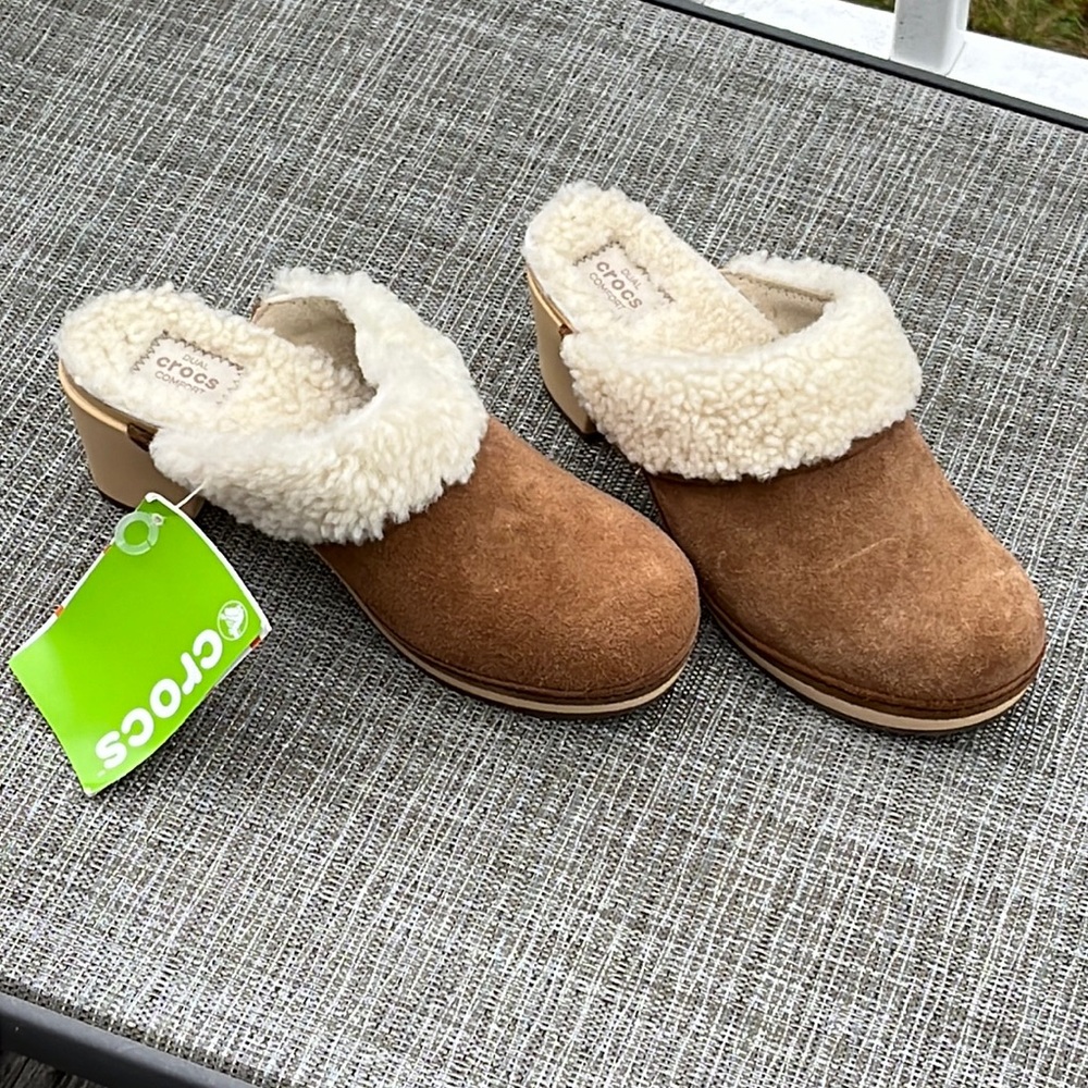 Croc clog.